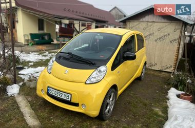 Хетчбек Peugeot iOn 2011 в Львові