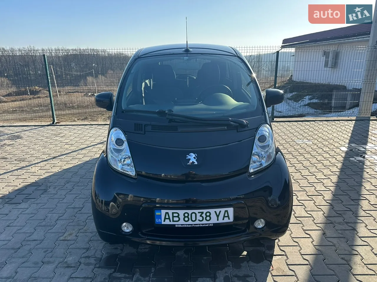 2015 Peugeot iOn - мініатюра 13