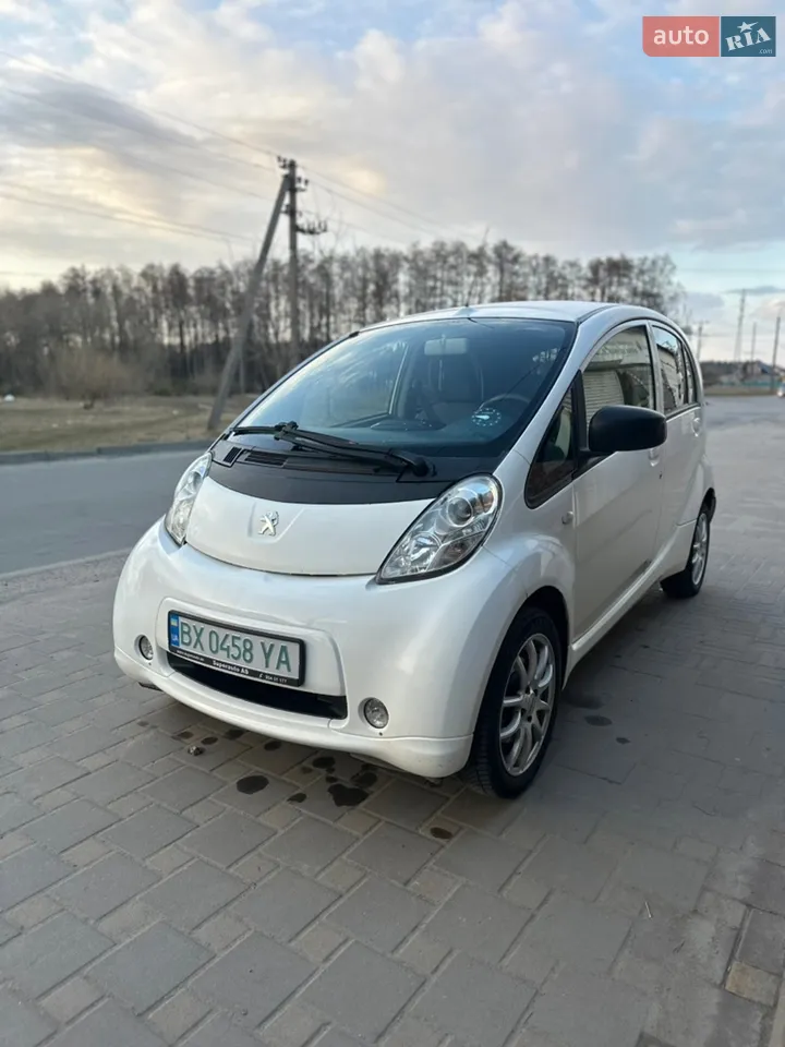 2011 Peugeot iOn - мініатюра 11