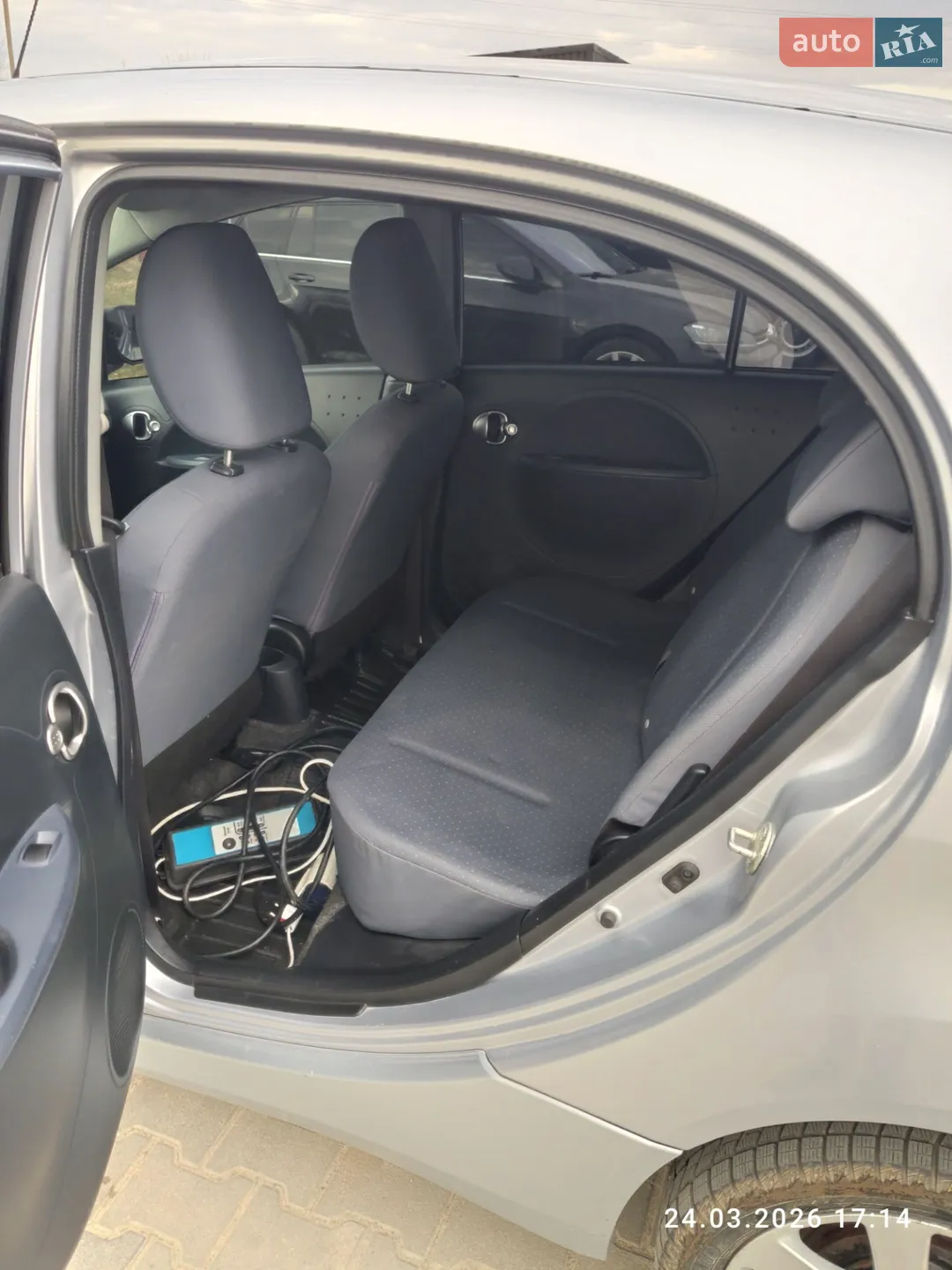 2012 Peugeot iOn - мініатюра 7