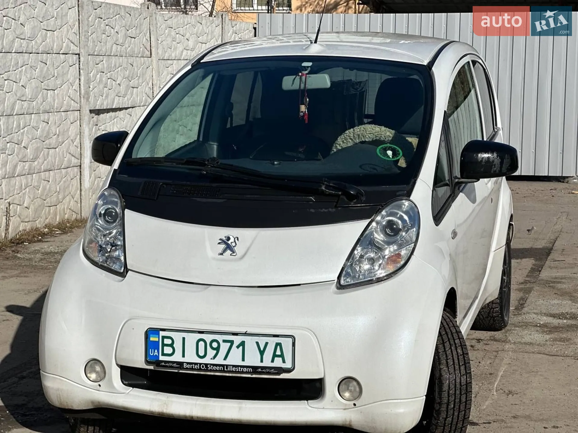 2012 Peugeot iOn - мініатюра 2