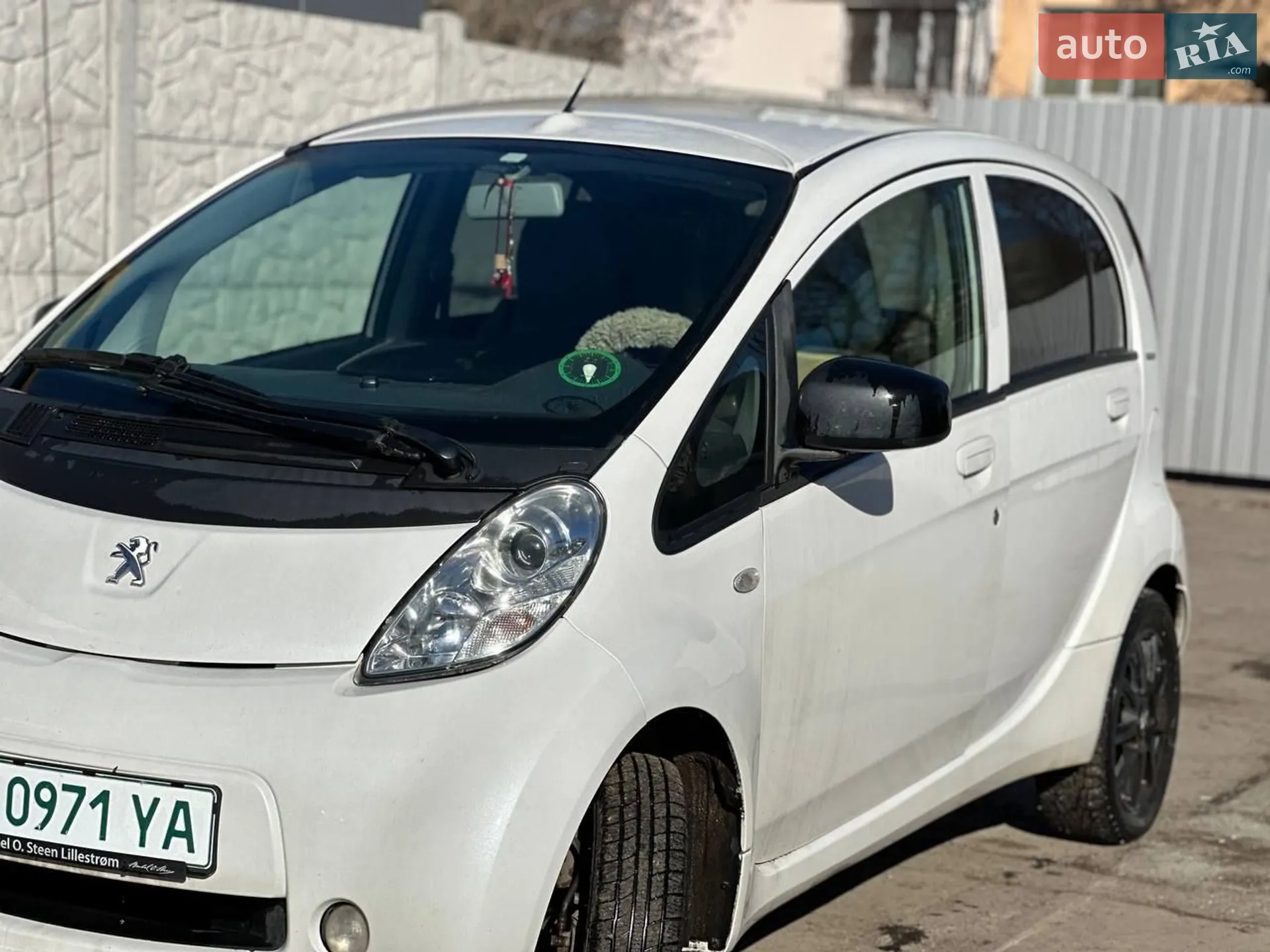 2012 Peugeot iOn - мініатюра 7