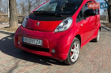 Хэтчбек Peugeot iOn 2011 в Кропивницком