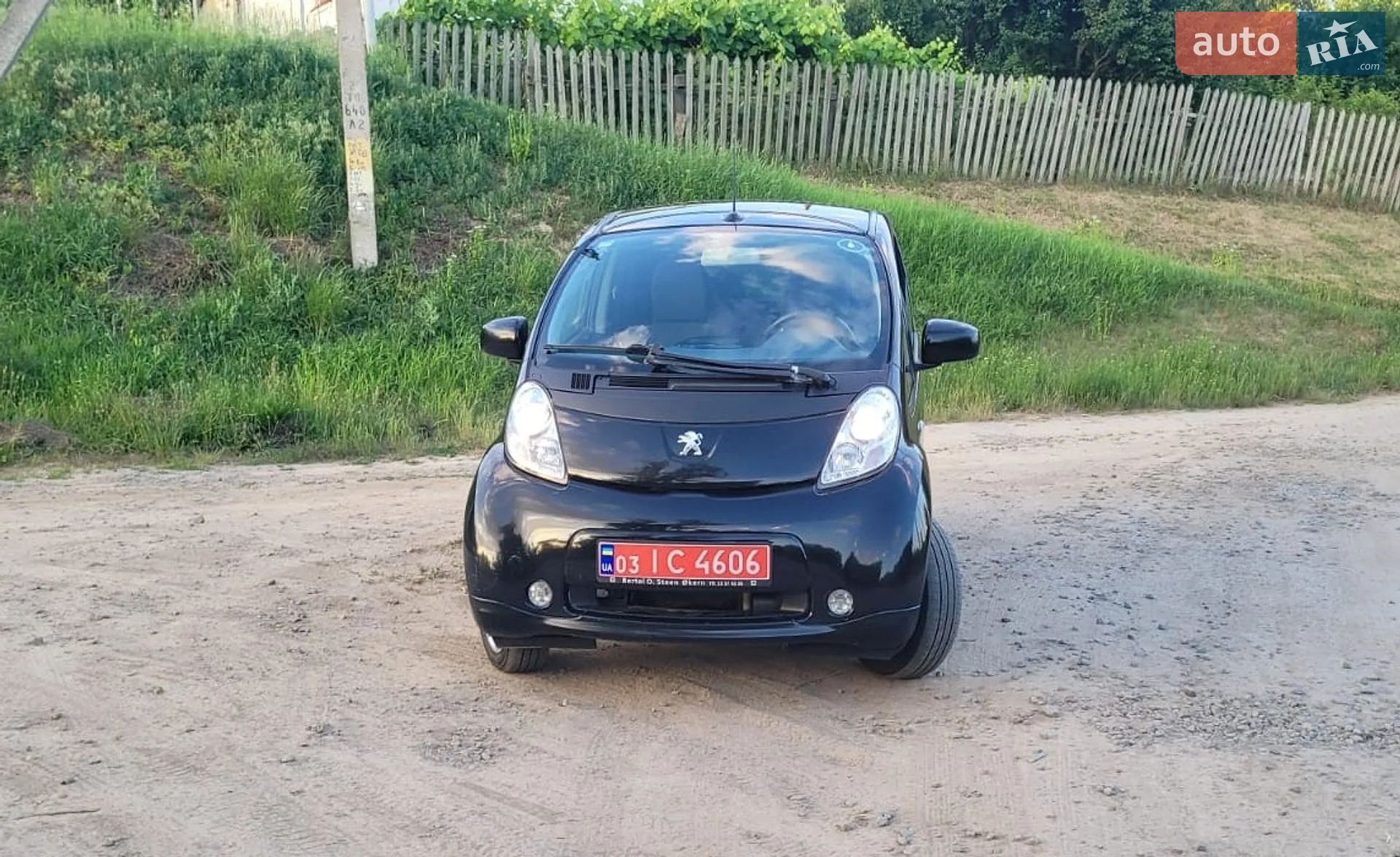 2012 Peugeot iOn - мініатюра 2