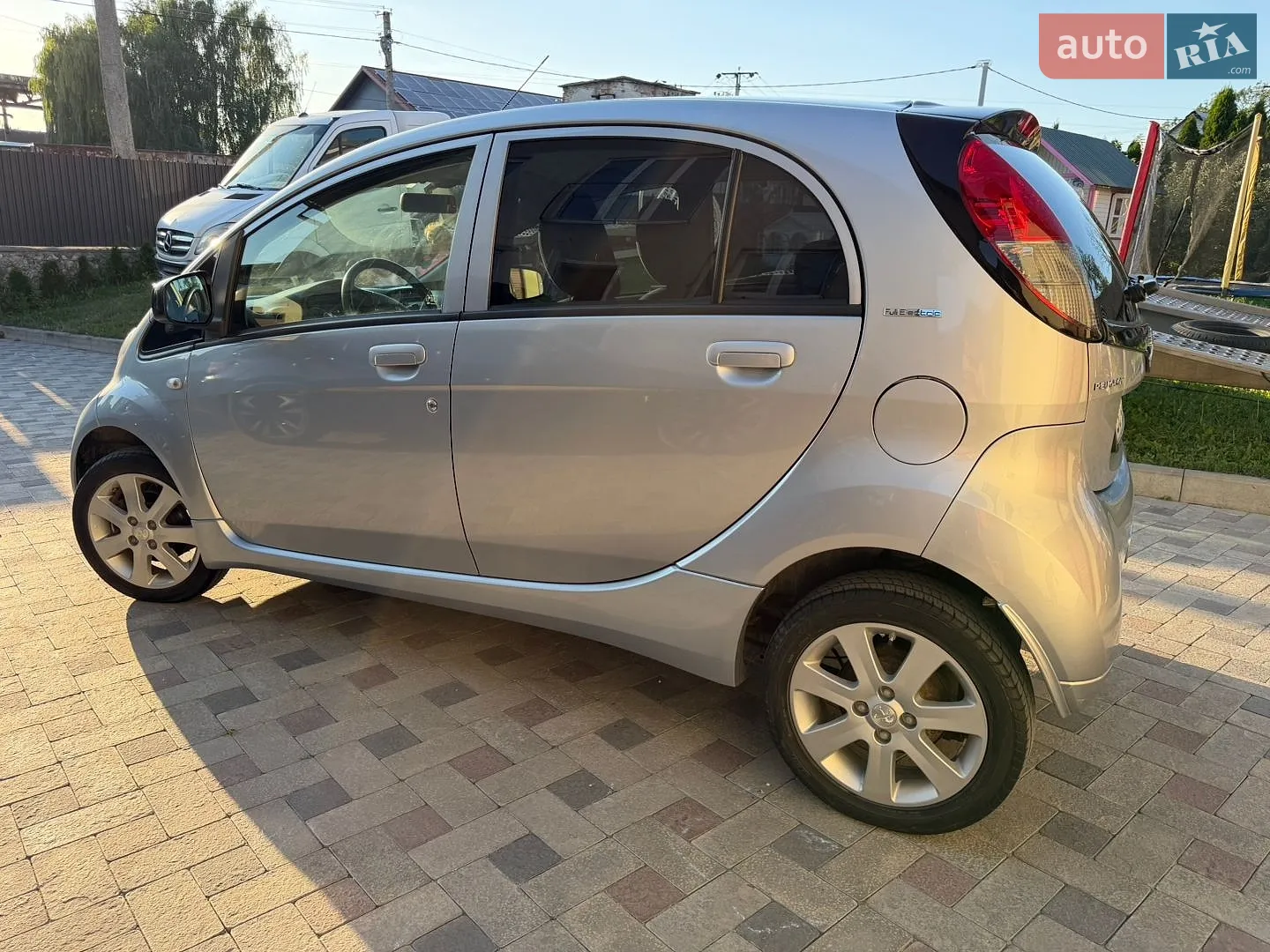 2016 Peugeot iOn - мініатюра 9