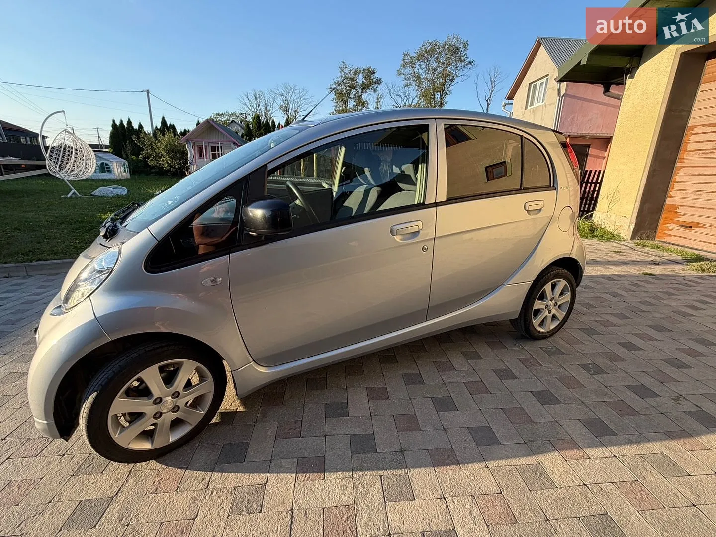 2016 Peugeot iOn - мініатюра 10