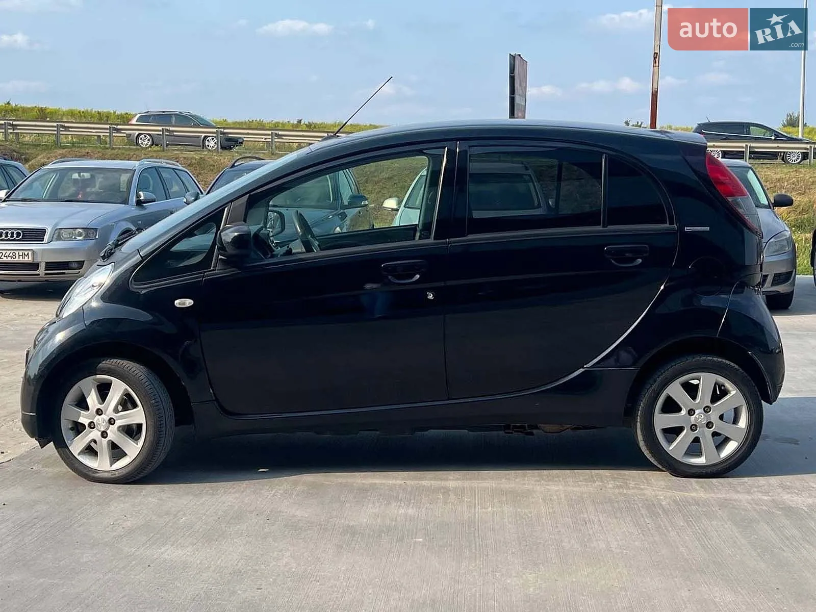 2011 Peugeot iOn - мініатюра 2