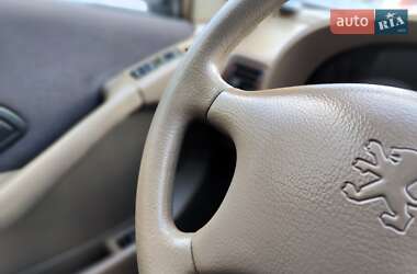 Седан Peugeot Pars 2005 в 