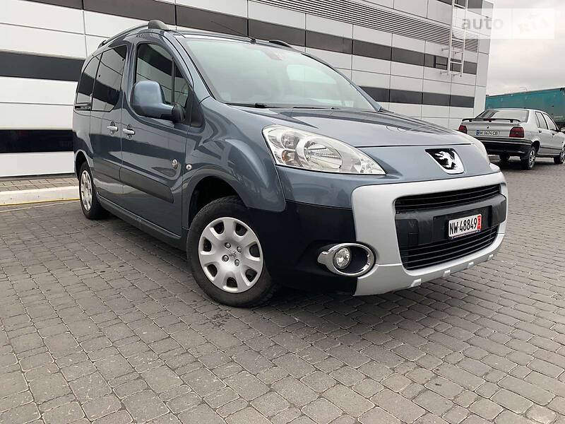 Мінівен Peugeot Partner 2011 в 