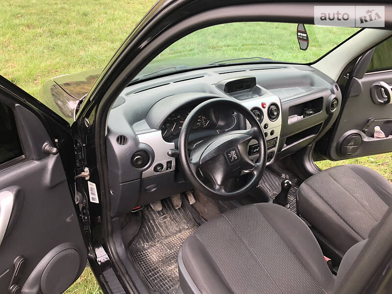 Минивэн Peugeot Partner 2003 в Хмельнике