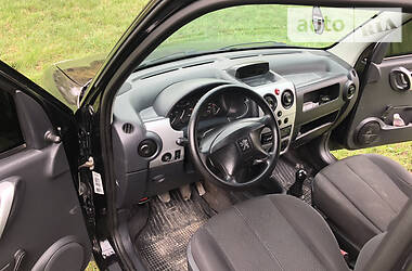 Мінівен Peugeot Partner 2003 в 