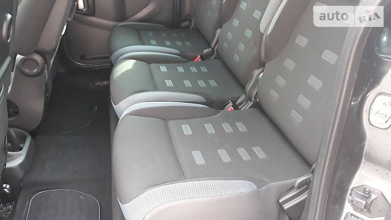 Мінівен Peugeot Partner 2014 в Рівному