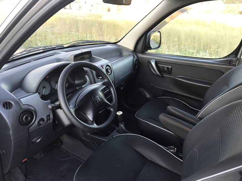 Мінівен Peugeot Partner 2007 в Києві