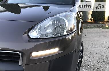 Минивэн Peugeot Partner 2012 в 