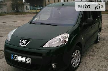 Минивэн Peugeot Partner 2011 в Вараше