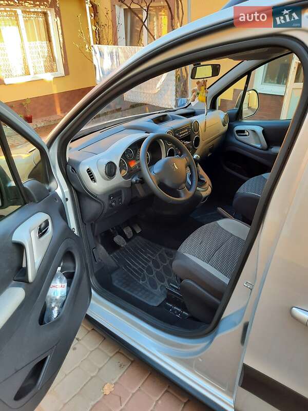 Мінівен Peugeot Partner 2011 в Чернівцях фото 15 Мінівен Peugeot Partner 2011 в Чернівцях