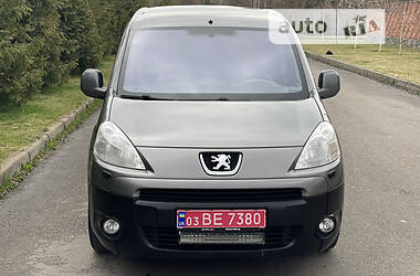 Минивэн Peugeot Partner 2011 в 