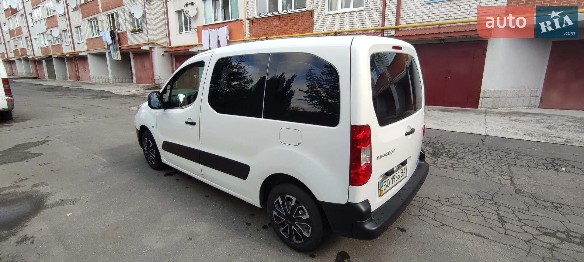 2011 Peugeot Partner - мініатюра 3