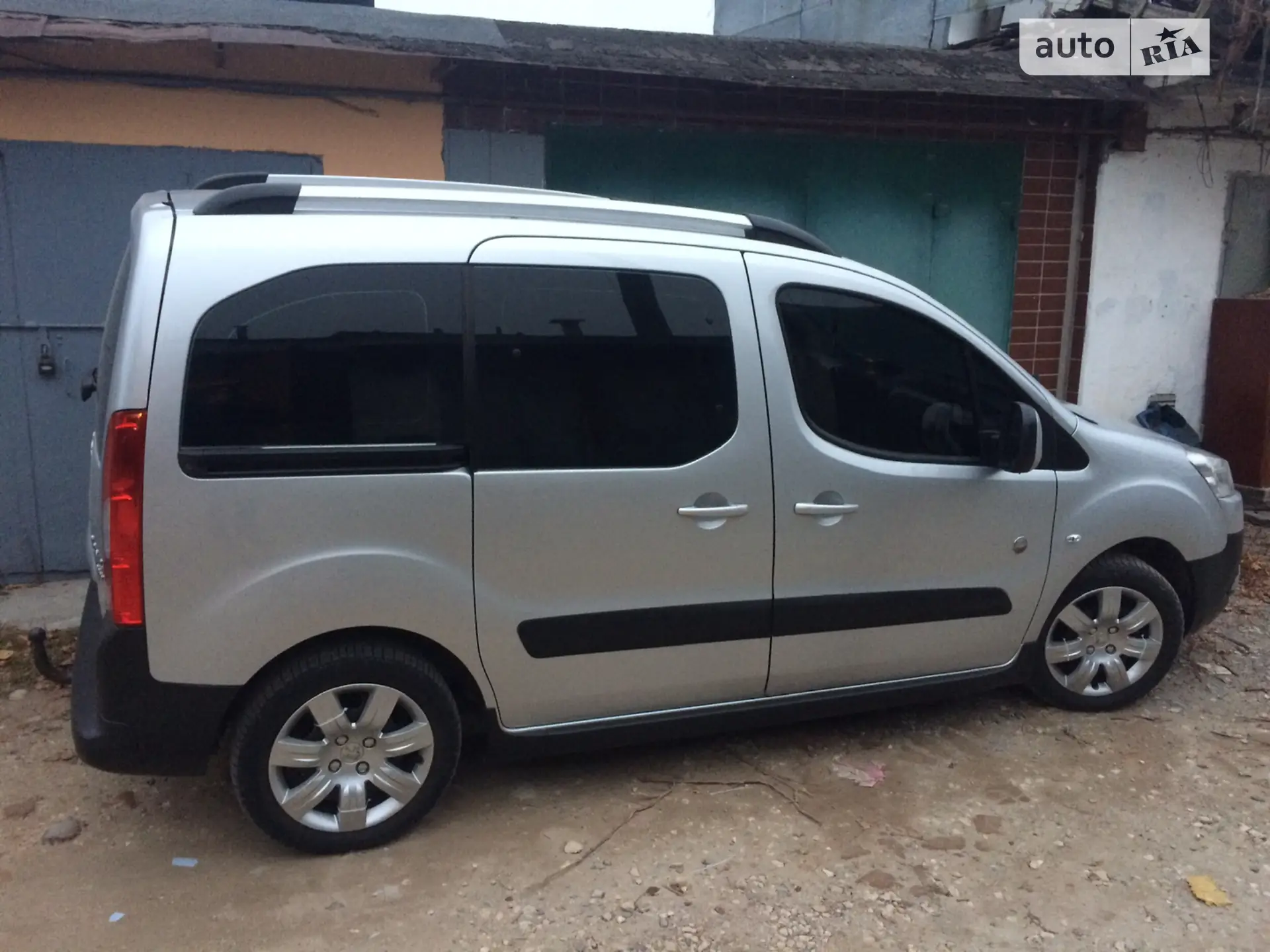 2010 Peugeot Partner - мініатюра 5