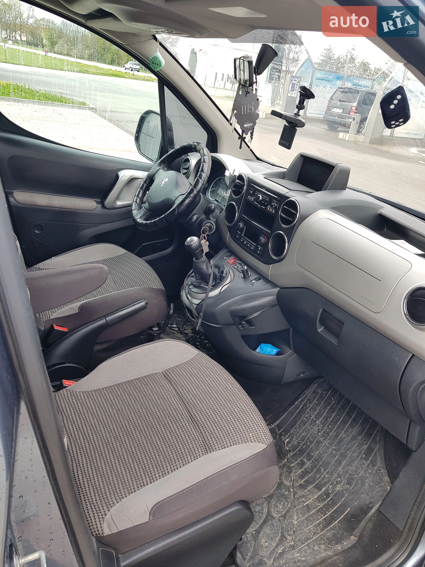 2011 Peugeot Partner - мініатюра 7