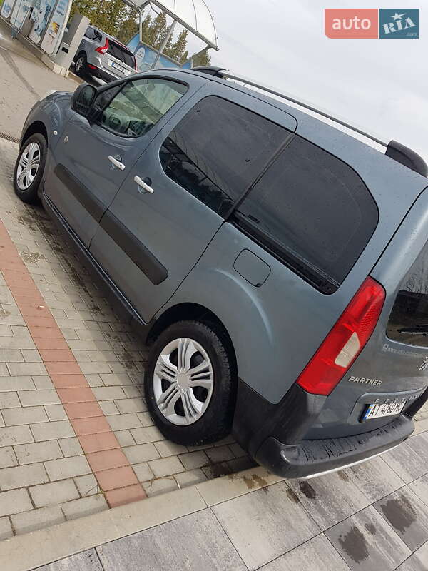 Мінівен Peugeot Partner 2011 в Івано-Франківську