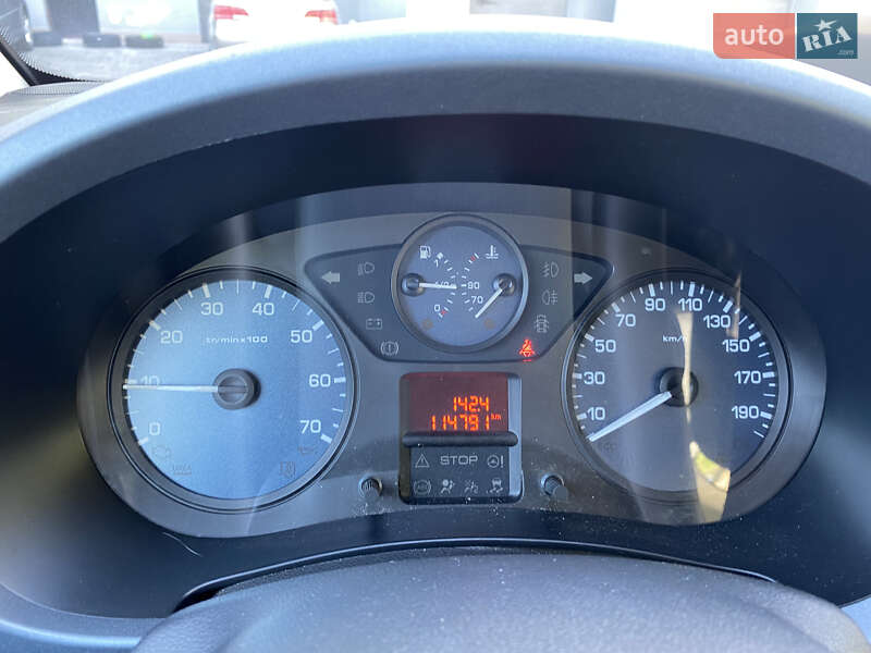 Мінівен Peugeot Partner 2014 в Тернополі