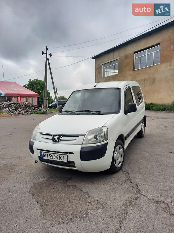 Мінівен Peugeot Partner 2011 в Черкасах