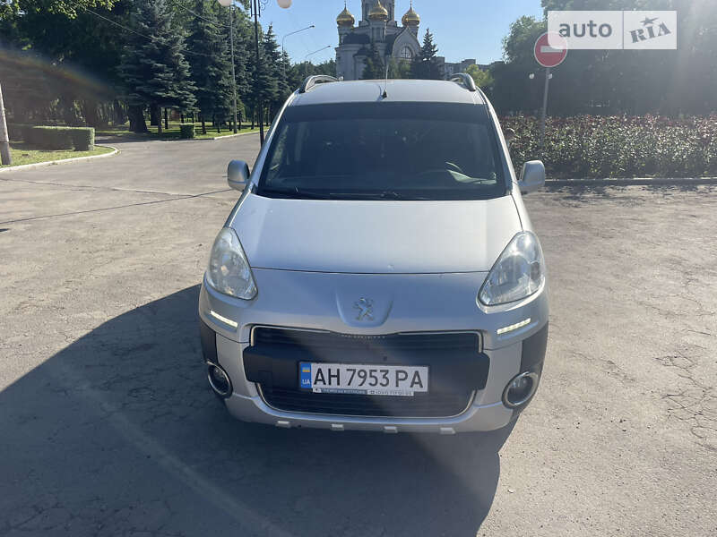 Минивэн Peugeot Partner 2014 в Покровске