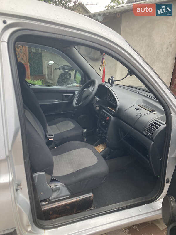 Минивэн Peugeot Partner 1997 в Бродах