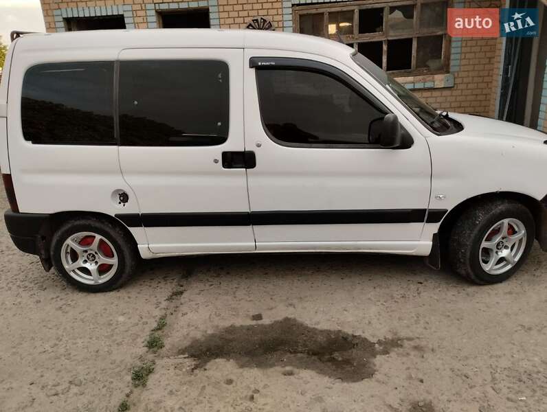 Минивэн Peugeot Partner 2006 в Килии фото 2 Минивэн Peugeot Partner 2006 в Килии