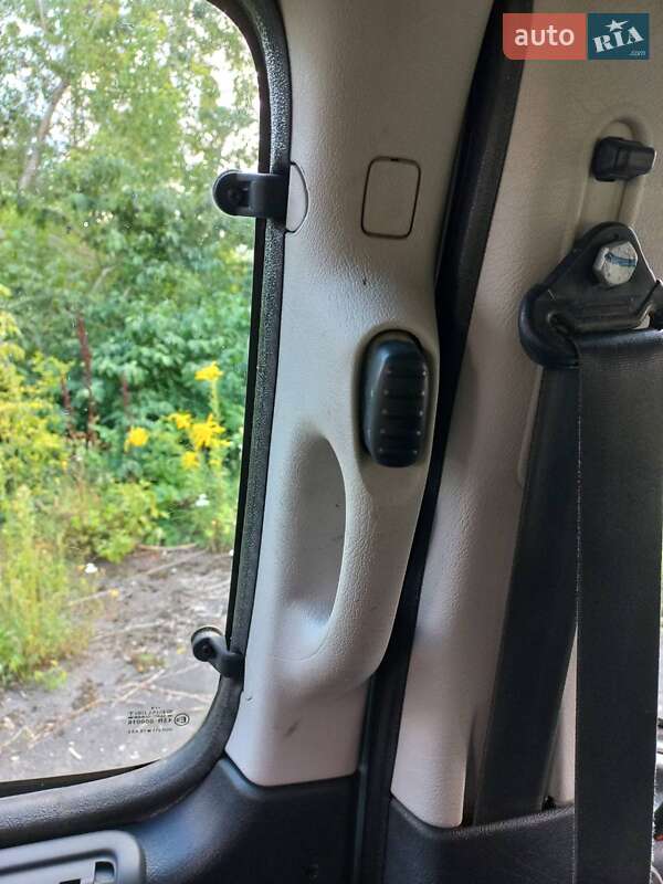 Минивэн Peugeot Partner 2004 в Староконстантинове