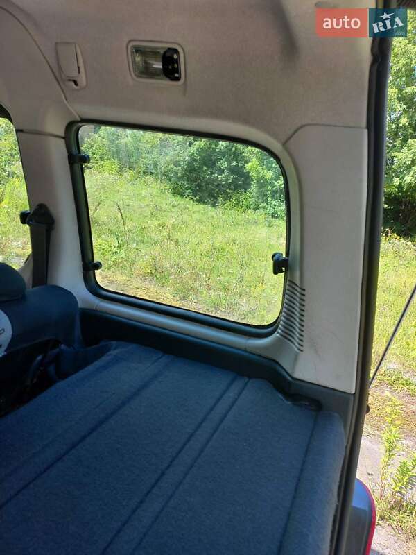 Минивэн Peugeot Partner 2004 в Староконстантинове