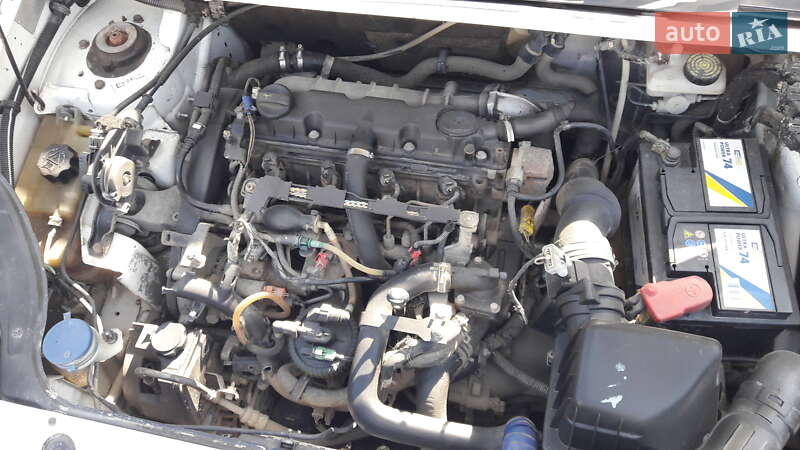 Мінівен Peugeot Partner 2005 в Верховині