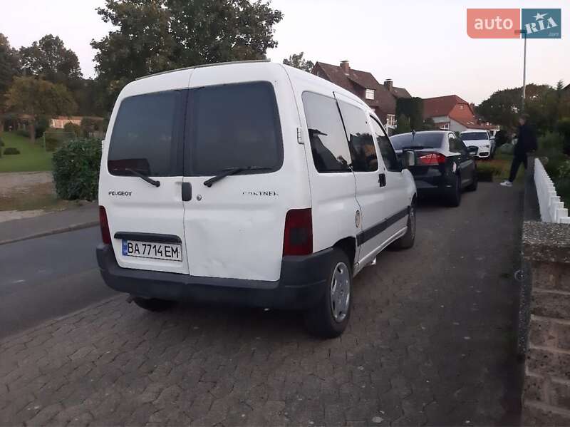 Мінівен Peugeot Partner 2005 в Новомиргороді
