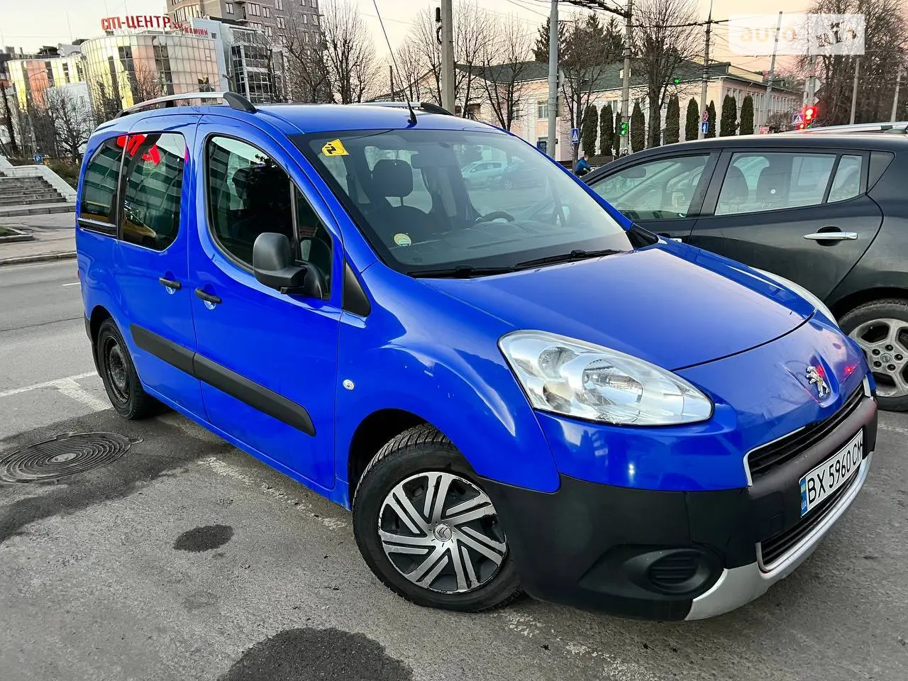 2012 Peugeot Partner - мініатюра 16