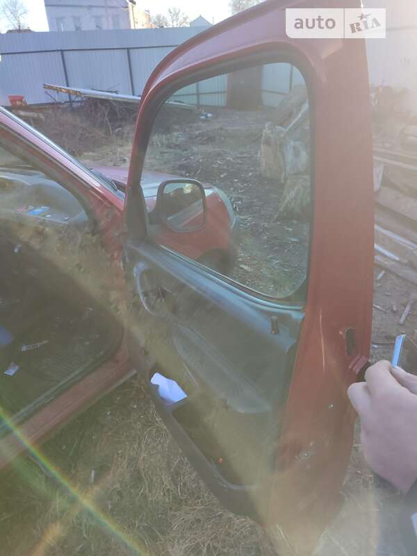 Грузопассажирский фургон Peugeot Partner 2005 в Львове