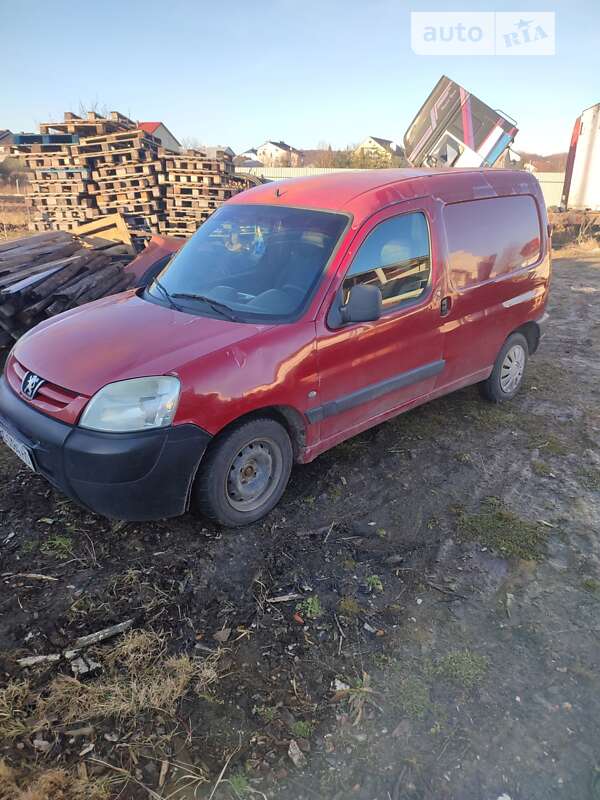 Грузопассажирский фургон Peugeot Partner 2005 в Львове