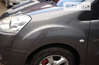 Минивэн Peugeot Partner 2011 в Калуше