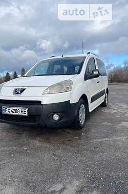 Мінівен Peugeot Partner 2008 в Новій Ушиці