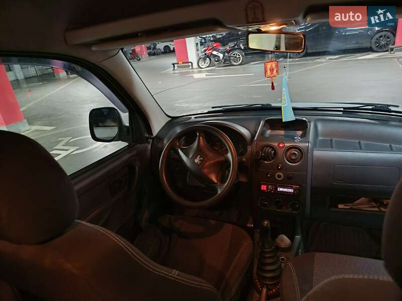 Мінівен Peugeot Partner 2003 в Львові