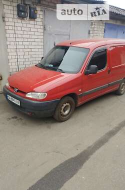 Вантажний фургон Peugeot Partner 1999 в Києві