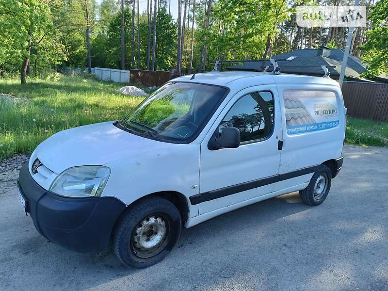 Вантажний фургон Peugeot Partner 2006 в Житомирі