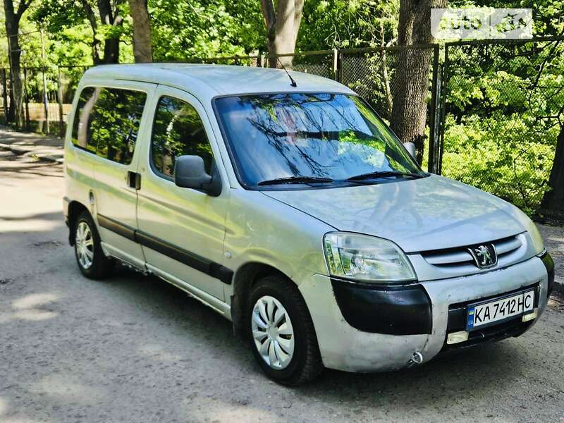 Минивэн Peugeot Partner 2003 в Киеве