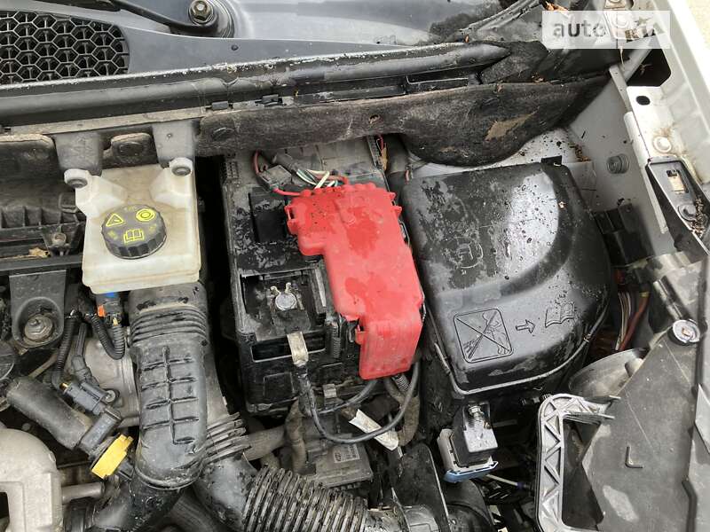 Вантажний фургон Peugeot Partner 2017 в Нетішині