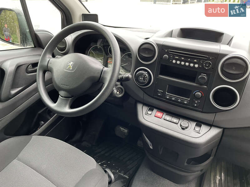 Мінівен Peugeot Partner 2017 в Хмельницькому