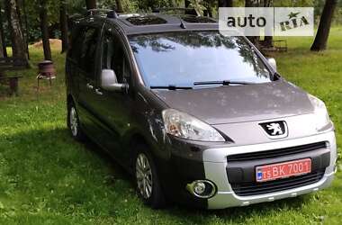 Мінівен Peugeot Partner 2011 в Сарнах