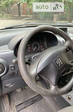 Грузовой фургон Peugeot Partner 2006 в 