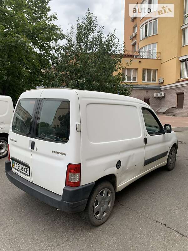 Вантажний фургон Peugeot Partner 2006 в Києві