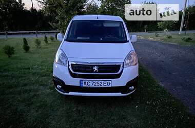 Мінівен Peugeot Partner 2015 в Луцьку