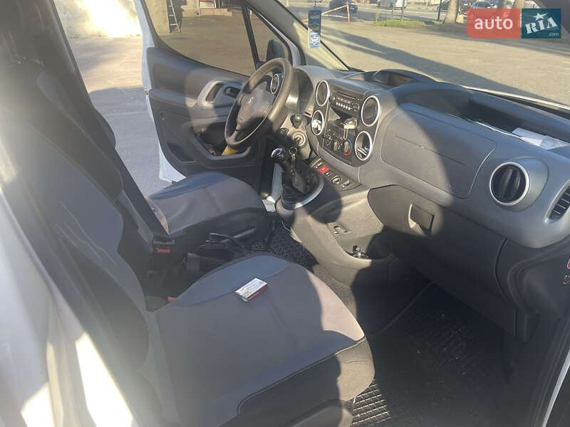 Мінівен Peugeot Partner 2013 в Тернополі